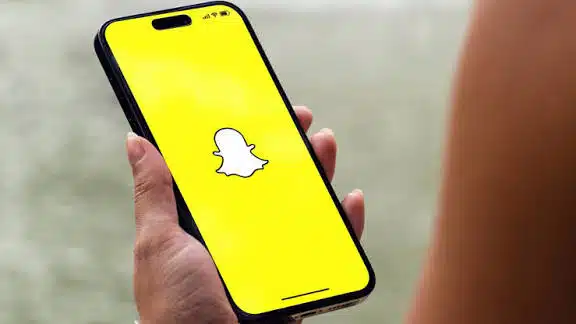 Snapchat Introduces Free ‘Imagine AI Lens’ to Transform Text into Visuals for All Users