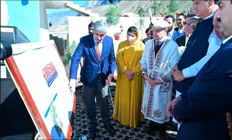 PM Applauds Pakistan’s Rising Prominence on Global Stage